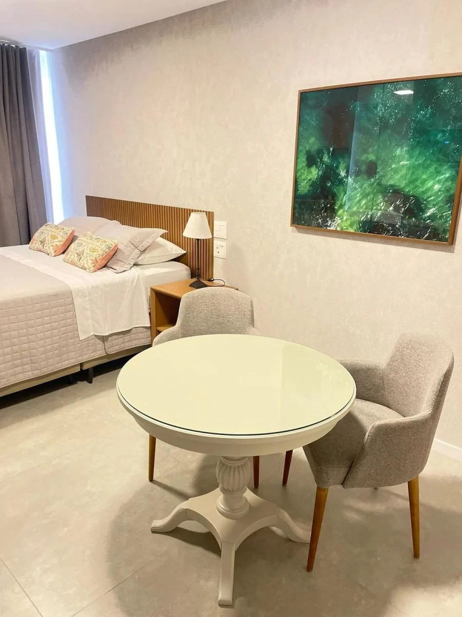 Studio mobiliado com belíssima vista pro mar, com 1 dormitório, 26 m², Vitória, Salvador