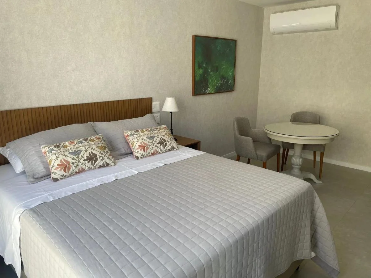 Studio mobiliado com belíssima vista pro mar, com 1 dormitório, 26 m², Vitória, Salvador