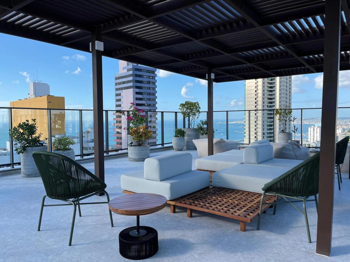Studio mobiliado com belíssima vista pro mar, com 1 dormitório, 26 m², Vitória, Salvador