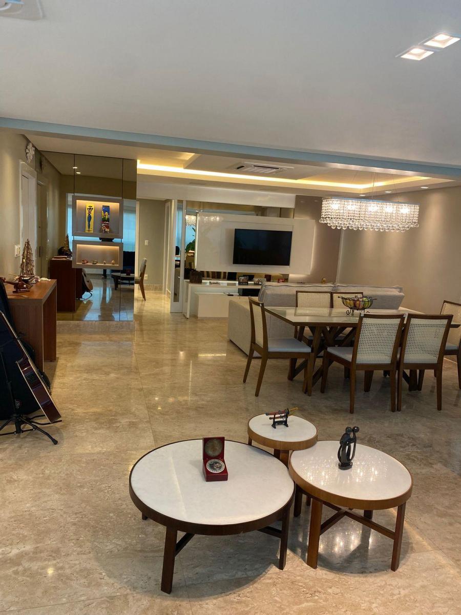 Apartamento venda ou locação no Ocean House Jaguaribe com 2 quartos mobiliado