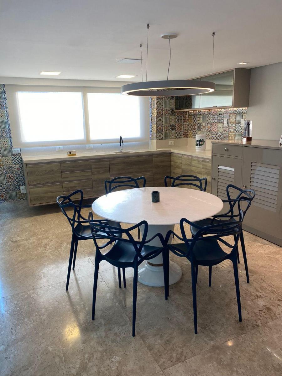 Apartamento venda ou locação no Ocean House Jaguaribe com 2 quartos mobiliado