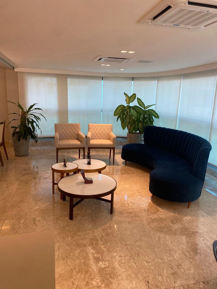 Apartamento venda ou locação no Ocean House Jaguaribe com 2 quartos mobiliado